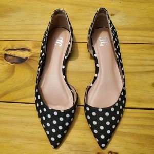 JG Womens shoes polka dot pointed toe flats. S 7.